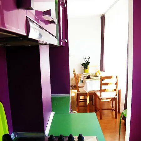 Bukowska Apartment *