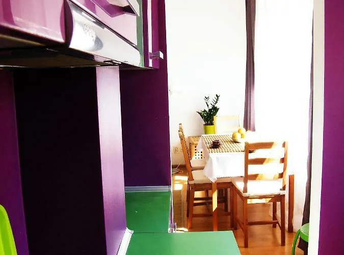 Bukowska Apartment *